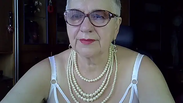 SweetCherry27 online show from September 2025 04:33:01 AM