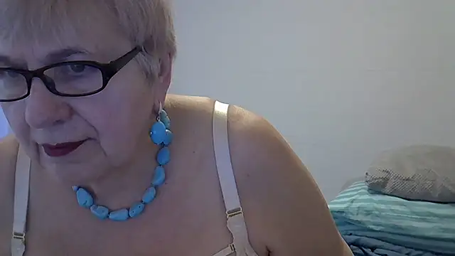 SweetCherry27 online show from February 2026 07:41:01 AM