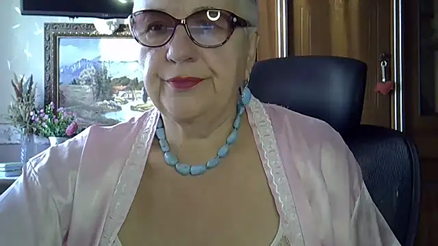 SweetCherry27 online show from September 2025 04:46:02 AM