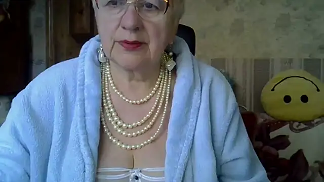 Snapshot of SweetCherry27 chatting on April 2026 05:00:02 AM SweetCherry27 online show from April 2026 05:00:02 AM