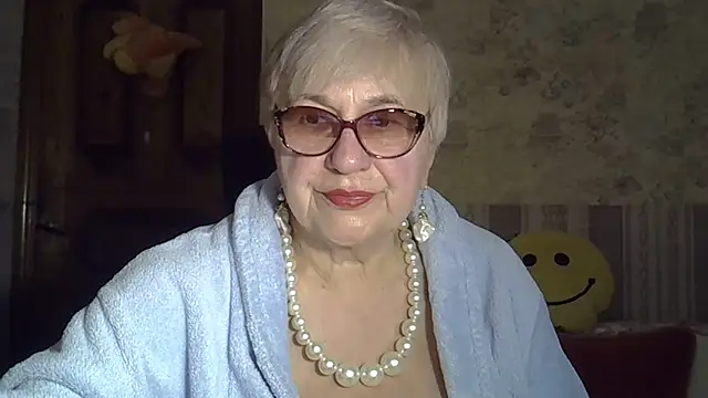 SweetCherry27 online show from April 2026 05:29:01 PM