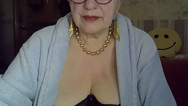 Snapshot of SweetCherry27 chatting on April 2026 04:09:01 PM SweetCherry27 online show from April 2026 04:09:01 PM