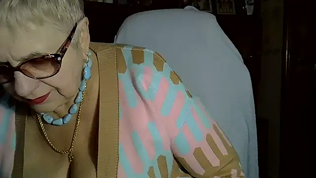 SweetCherry27 online show from October 2025 04:03:02 AM
