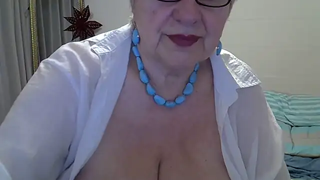 SweetCherry27 online show from February 2026 05:20:01 PM