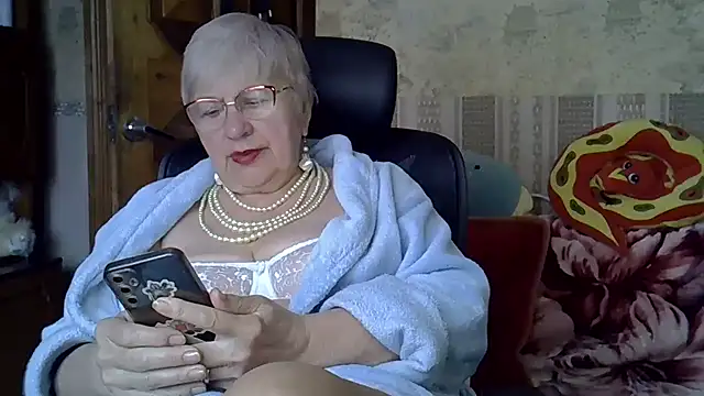 Snapshot of SweetCherry27 chatting on May 2026 04:49:01 AM SweetCherry27 online show from May 2026 04:49:01 AM