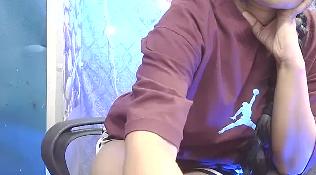 Supriya201 online show from January 2025 01:11:01 PM