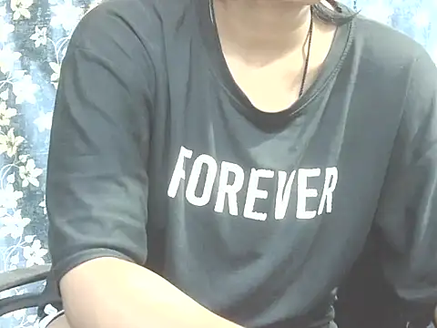 Supriya201 online show from April 2026 03:24:02 PM