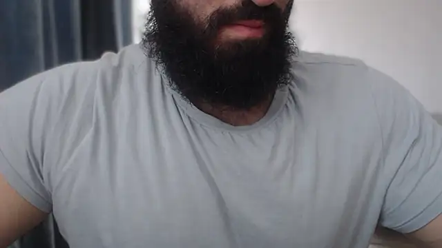 hugemachohandsome online show from November 2025 10:07:01 AM