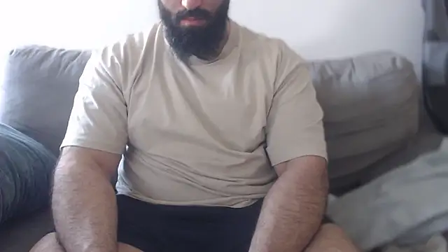 hugemachohandsome online show from April 2026 05:49:02 AM
