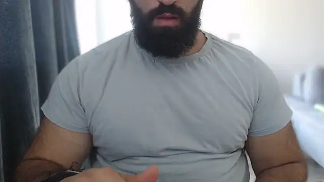 hugemachohandsome online show from September 2025 07:37:02 AM