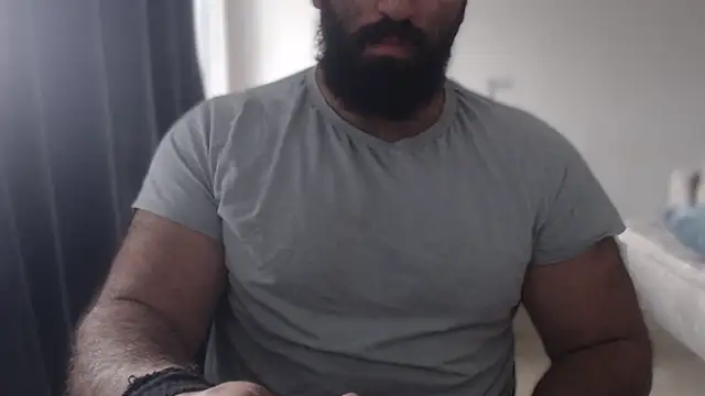 hugemachohandsome online show from September 2025 06:38:02 AM