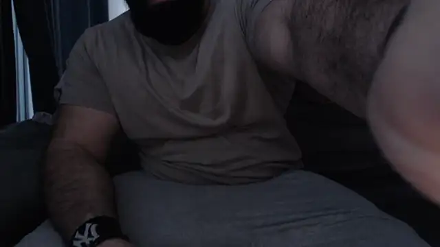 hugemachohandsome online show from December 2025 07:53:02 AM