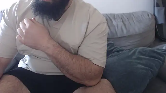 hugemachohandsome online show from April 2026 06:09:01 AM
