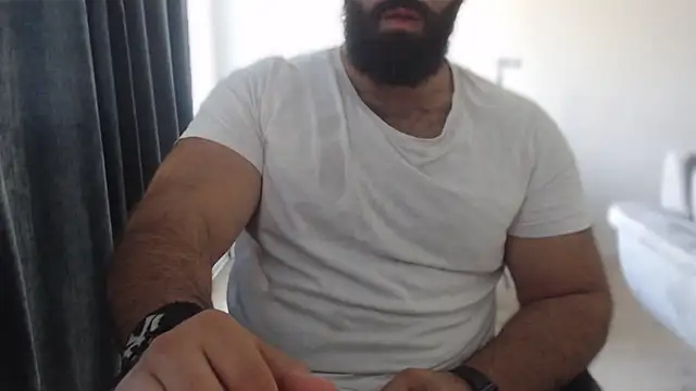 hugemachohandsome online show from September 2025 07:02:02 AM