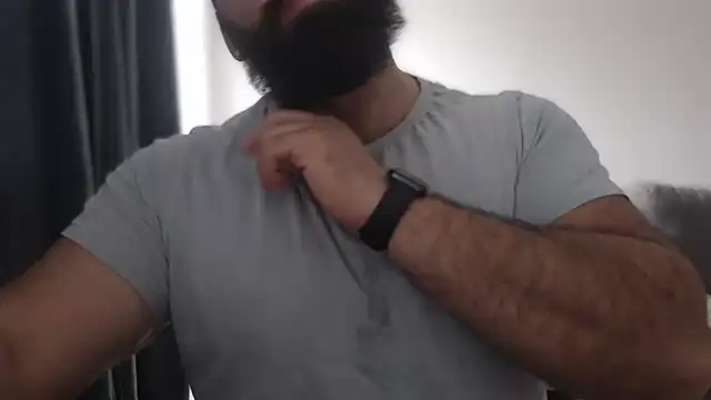 hugemachohandsome online show from September 2025 08:31:01 AM