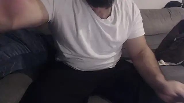 hugemachohandsome online show from February 2026 10:50:02 PM