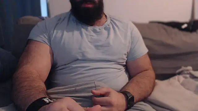 hugemachohandsome online show from December 2025 10:07:02 AM