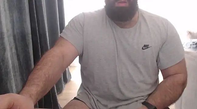hugemachohandsome online show from February 2025 02:58:02 PM