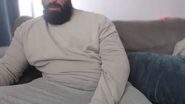 hugemachohandsome online show from December 2025 10:50:02 AM