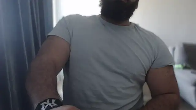 hugemachohandsome online show from September 2025 07:04:02 AM