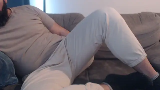 hugemachohandsome online show from February 2026 09:53:01 AM