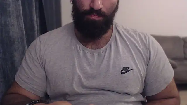 hugemachohandsome online show from September 2025 08:42:02 PM