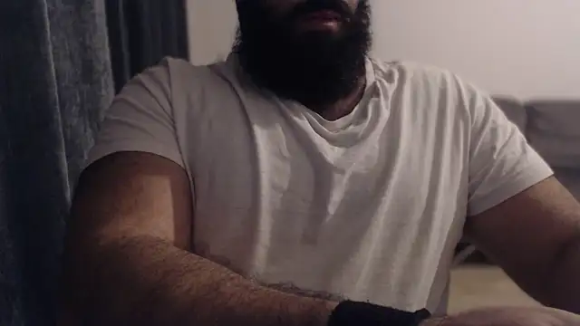 hugemachohandsome online show from November 2025 04:40:01 PM