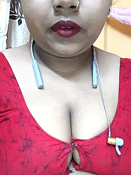 Sophiaboudi online show from February 2025 05:50:02 PM