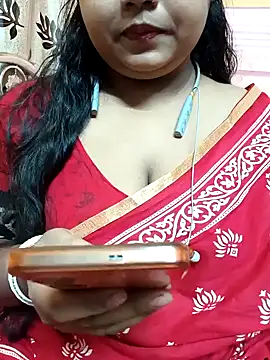 Sophiaboudi online show from December 2024 05:08:01 PM