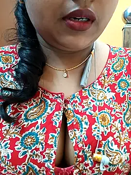 Sophiaboudi online show from March 2025 05:07:02 PM