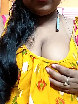 Sophiaboudi online show from December 2024 06:19:02 PM