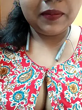 Sophiaboudi online show from March 2025 05:27:01 PM