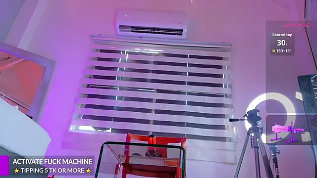 Miss Pawi online show from October 2025 09:25:01 PM