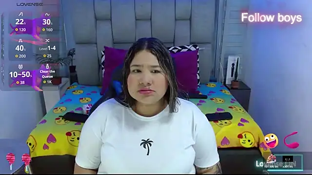 evelin zaens online show from December 2025 12:48:02 PM