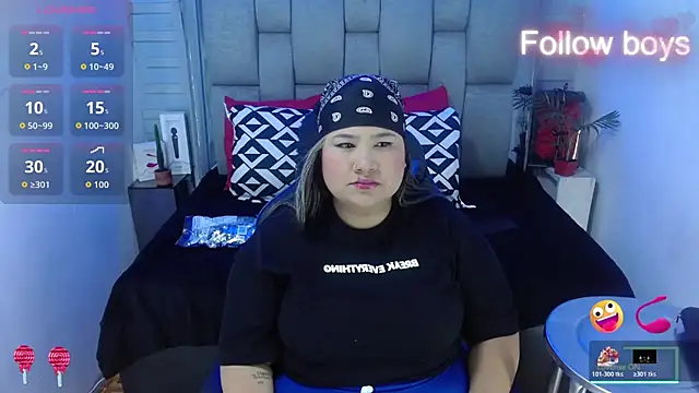 evelin zaens online show from November 2025 04:26:01 AM