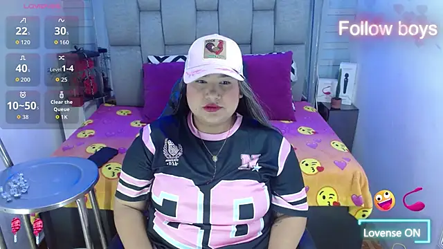 evelin zaens online show from November 2025 05:14:02 AM