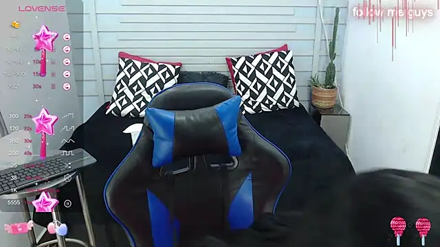 evelin zaens online show from March 2025 04:30:02 AM