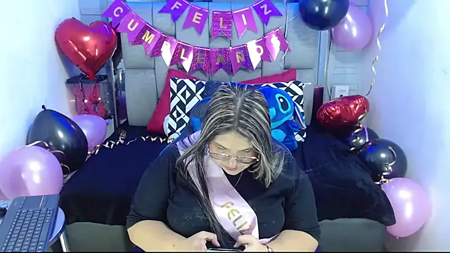 evelin zaens online show from October 2025 07:09:02 AM