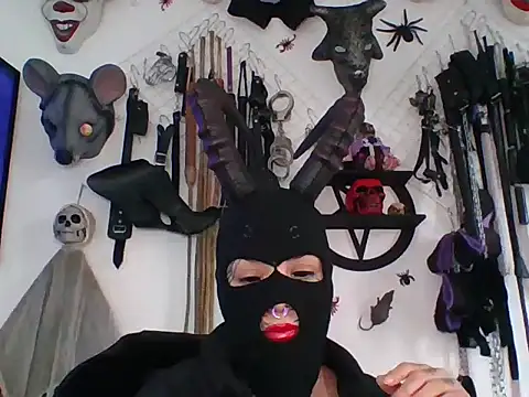 FeticheMacabre online show from June 2026 05:47:02 PM