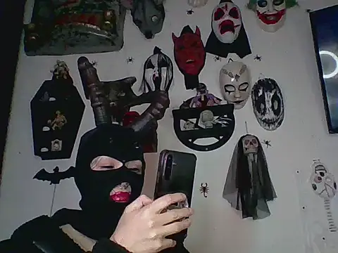 Snapshot of FeticheMacabre chatting on October 2025 11:38:01 PM FeticheMacabre online show from October 2025 11:38:01 PM