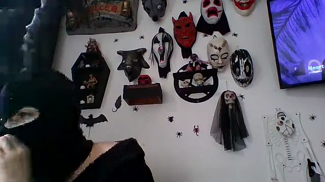Snapshot of FeticheMacabre chatting on September 2025 05:09:02 PM FeticheMacabre online show from September 2025 05:09:02 PM