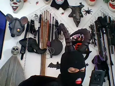 FeticheMacabre online show from June 2026 04:24:01 PM