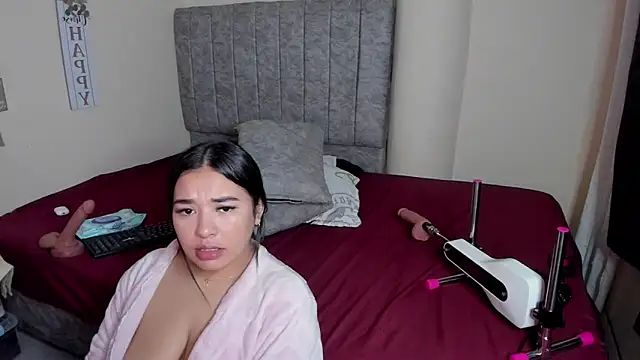 SaraCrow online show from October 2025 05:08:01 AM