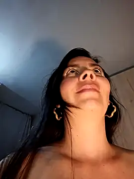 johannatb online show from April 2026 03:52:02 AM