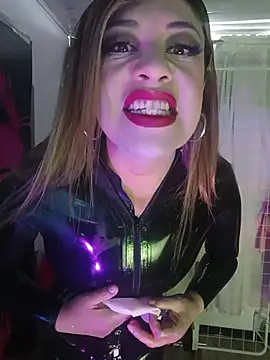 Snapshot of LatexDevil_Blondie chatting on July 2026 03:19:02 PM LatexDevil Blondie online show from July 2026 03:19:02 PM