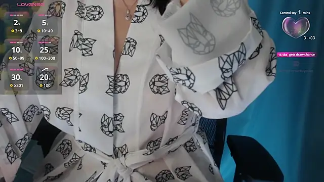 LaraStone   online show from October 2025 08:33:02 AM