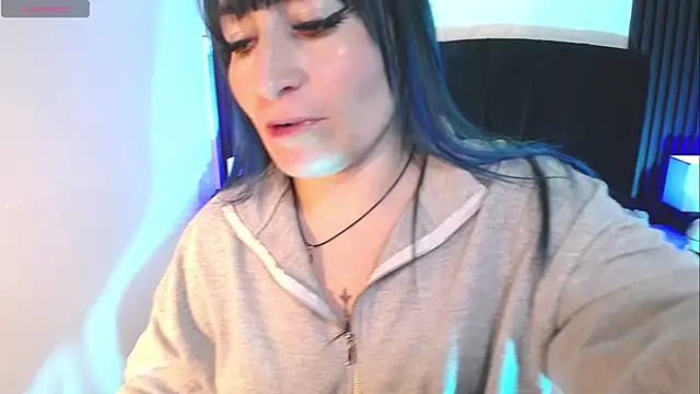 Snapshot of alicia_moom chatting on November 2025 06:00:02 PM alicia moom online show from November 2025 06:00:02 PM