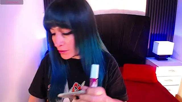 alicia moom online show from January 2026 08:36:02 PM