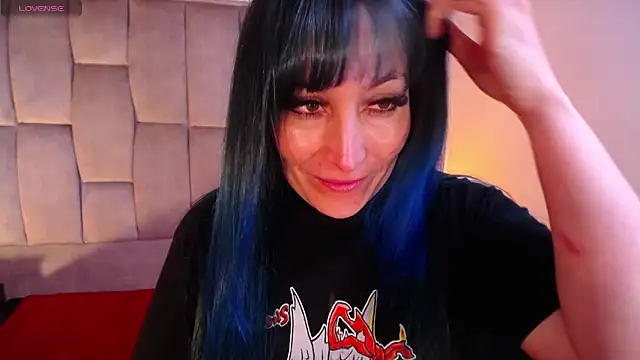 alicia moom online show from January 2026 08:53:01 AM