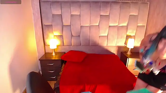 alicia moom online show from January 2026 08:12:01 PM